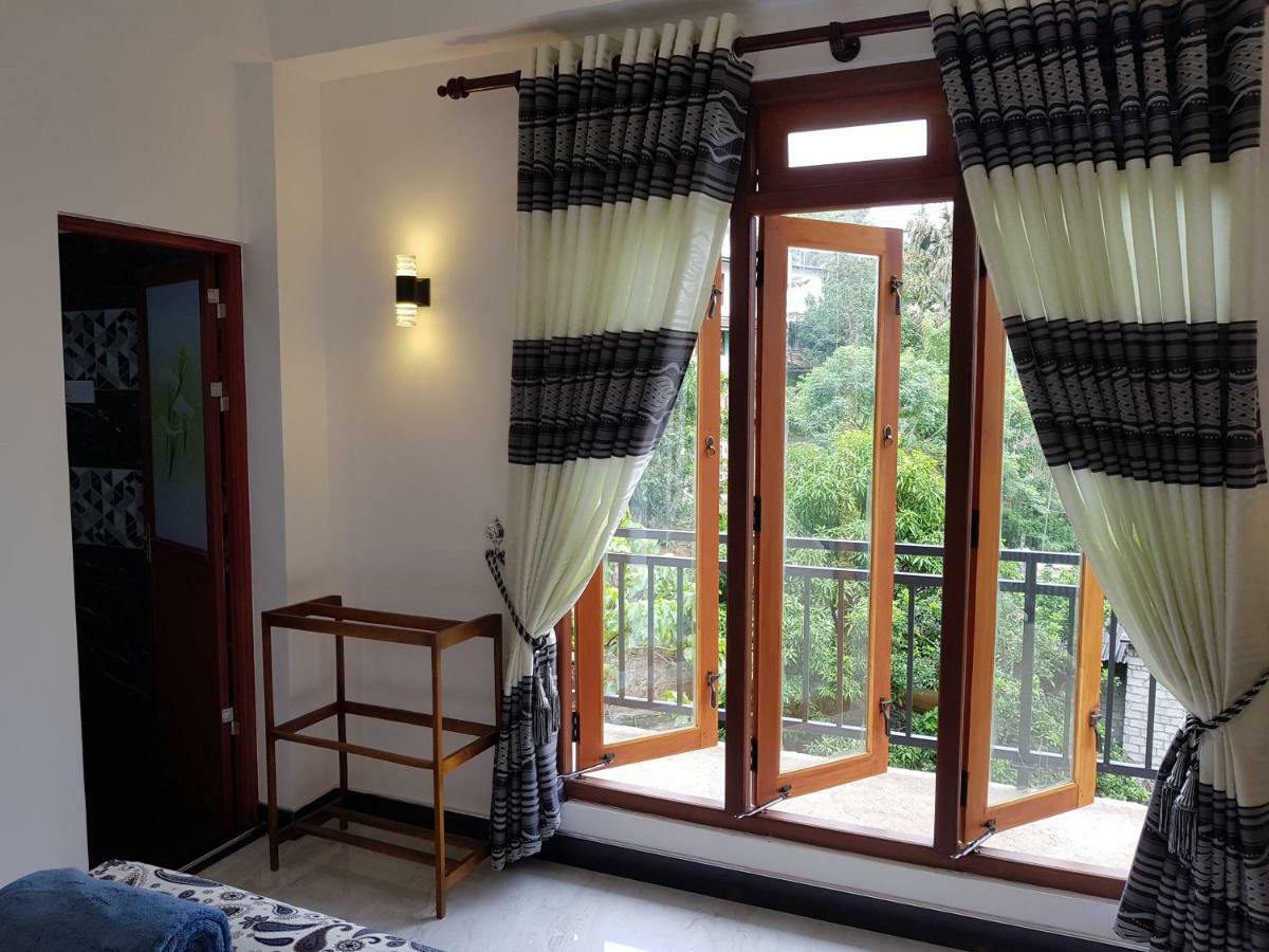Kelum Homestay 캔디 외부 사진